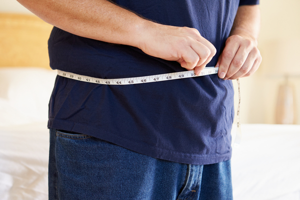 Otyłość brzuszna – dieta, ćwiczenia. Jak skutecznie schudnąć?
